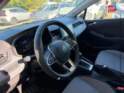 Photo 14 Renault Clio  1.6 E-Tech 145ch full hybrid Evolution - 24