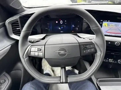 Photo 14 Opel Mokka  1.2 Turbo Hybrid 136ch Edition e-DCT6