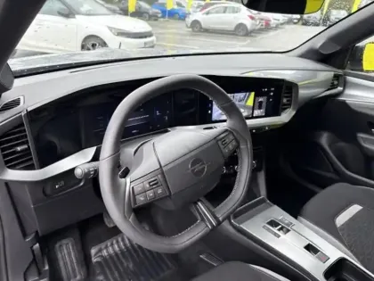 Photo 9 Opel Mokka  1.2 Turbo Hybrid 136ch Edition e-DCT6