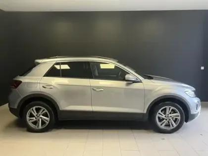 Photo 7 Volkswagen T-roc  1.5 TSI Evo2 150ch VW Edition DSG7