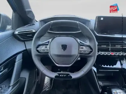 Photo 11 Peugeot 208  1.2 Hybrid 145ch GT e-DCS6