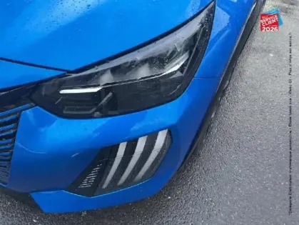 Photo 12 Peugeot 208  1.2 Hybrid 145ch GT e-DCS6