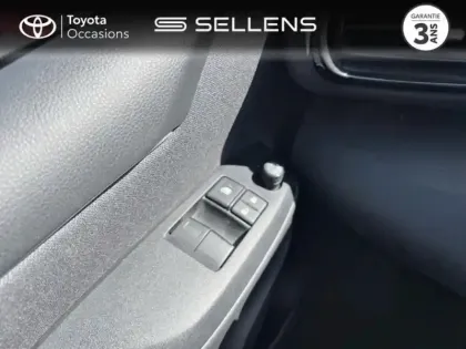 Photo 12 Toyota Yaris  120 VVT-i Dynamic 5p MY22