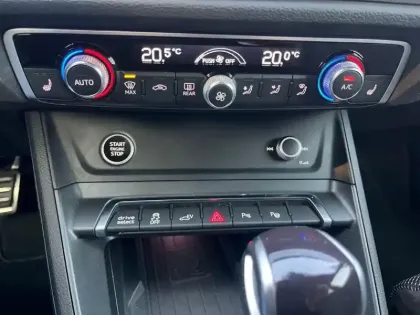 Photo 25 Audi Q3  Sportback 45 TFSIe  245 ch S tronic 6