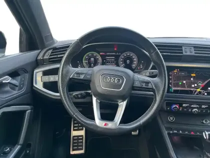 Photo 15 Audi Q3  Sportback 45 TFSIe  245 ch S tronic 6