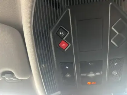 Photo 68 DS DS 4  Hybride E-Tense 225 EAT8