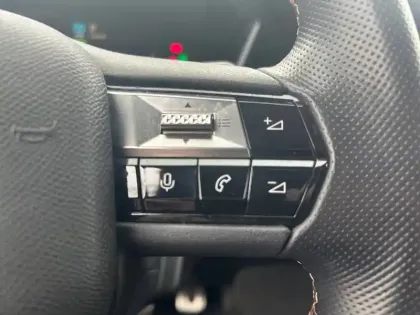 Photo 46 DS DS 4  Hybride E-Tense 225 EAT8