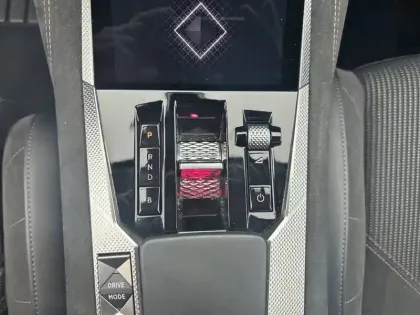 Photo 40 DS DS 4  Hybride E-Tense 225 EAT8