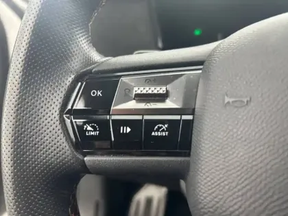 Photo 72 DS DS 4  Hybride E-Tense 225 EAT8