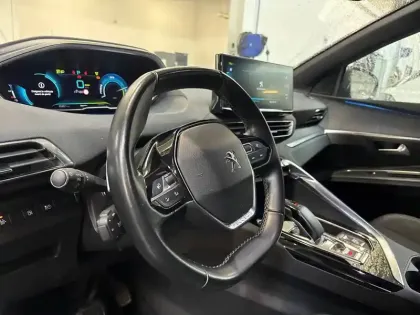 Photo 8 Peugeot 3008  Hybrid 225 e-EAT8