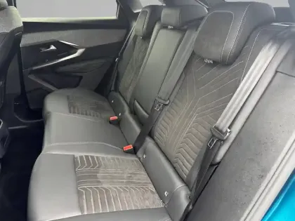 Photo 11 Peugeot 3008  Electrique 210 ch 73 kWh