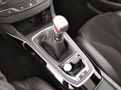 Photo 13 Peugeot 308  1.6 THP 270ch S&S BVM6