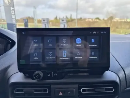 Photo 44 Peugeot Partner  CA DIESEL 100 CH XL MANUELLE