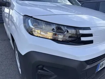 Photo 40 Peugeot Partner  CA DIESEL 100 CH XL MANUELLE