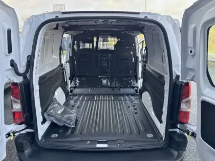 Photo 49 Peugeot Partner  CA DIESEL 100 CH XL MANUELLE