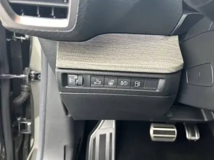 Photo 101 Citroën C5  X Hybride Rechargeable 225 S&S e-EAT8