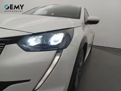 Photo 19 Peugeot 208  Electrique 50 kWh 136ch