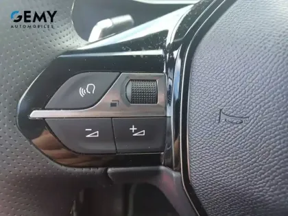 Photo 12 Peugeot 208  Hybrid 100 e-DCS6