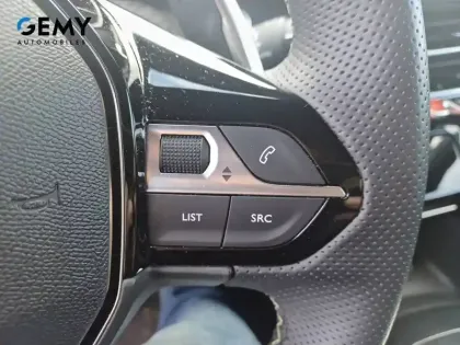 Photo 13 Peugeot 208  Hybrid 100 e-DCS6