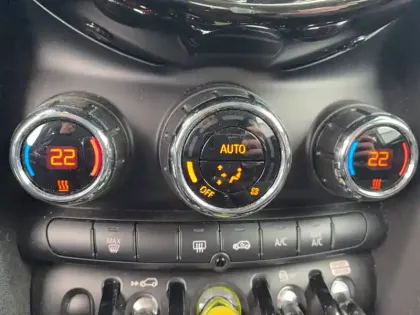 Photo 18 Mini Mini Hatch 3 Portes Cooper SE 184 ch