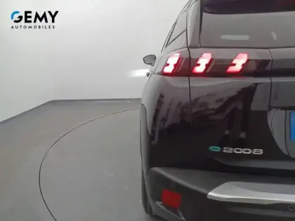 Photo 16 Peugeot 2008  Electrique 136 ch