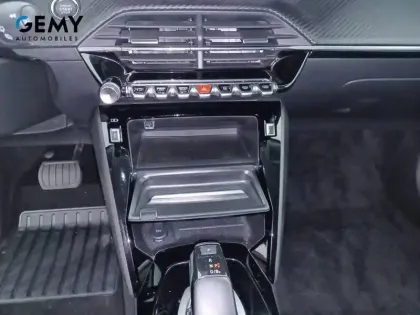 Photo 13 Peugeot 2008  Electrique 136 ch