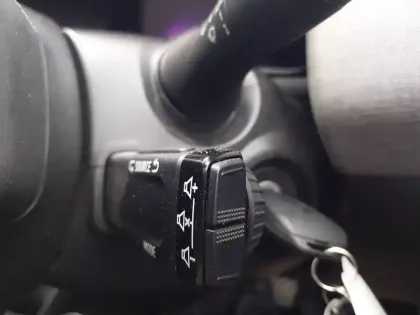 Photo 34 Renault Clio  Eco-G 100 GSR2