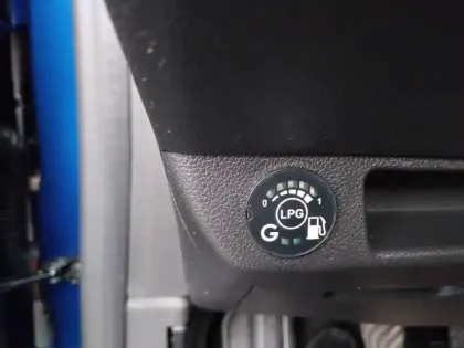 Photo 99 Renault Clio  Eco-G 100 GSR2