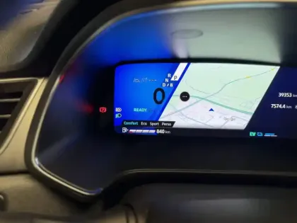 Photo 39 Renault Symbioz  E-Tech full hybrid 145