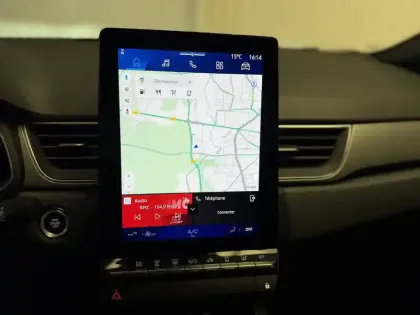 Photo 37 Renault Symbioz  E-Tech full hybrid 145