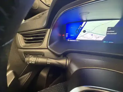 Photo 21 Renault Symbioz  E-Tech full hybrid 145