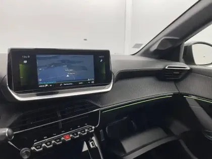 Photo 94 Peugeot 208  PureTech 130 S&S EAT8