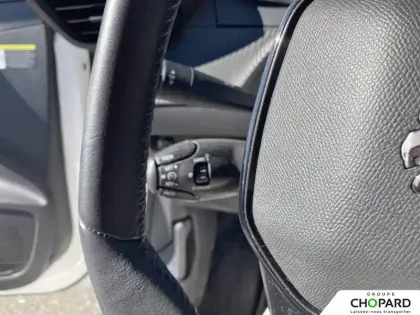 Photo 13 Peugeot 208  Electrique 50 kWh 136ch