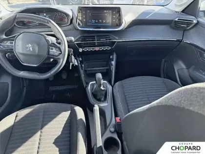 Photo 14 Peugeot 208  PureTech 75 S&S BVM5