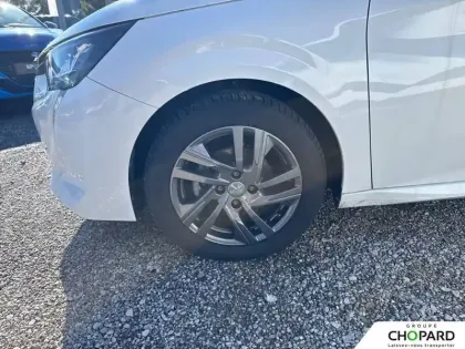 Photo 32 Peugeot 208  PureTech 75 S&S BVM5