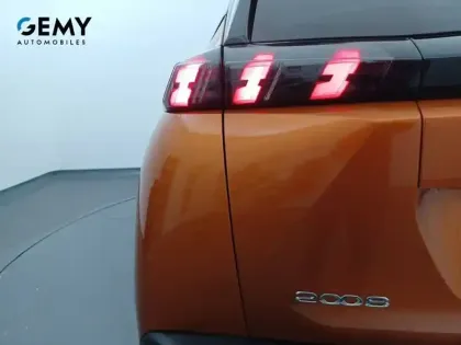 Photo 14 Peugeot 2008  PureTech 130 S&S BVM6