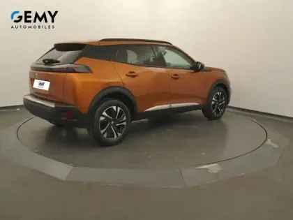 Photo 21 Peugeot 2008  PureTech 130 S&S BVM6