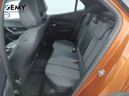 Photo 31 Peugeot 2008  PureTech 130 S&S BVM6