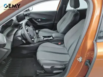 Photo 76 Peugeot 2008  PureTech 130 S&S BVM6