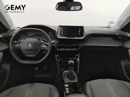 Photo 52 Peugeot 2008  PureTech 130 S&S BVM6