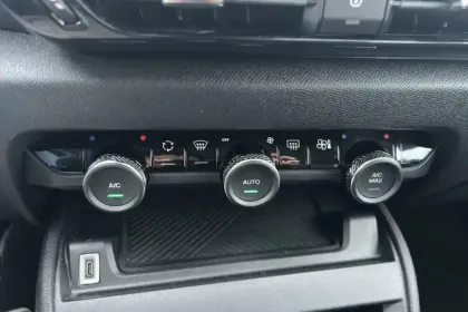 Photo 19 Citroën C4  PureTech 100 S&S BVM6