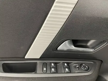 Photo 115 Citroën C4  PureTech 100 S&S BVM6