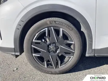 Photo 11 Peugeot 3008  Hybrid 136 e-DCS6