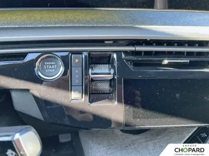 Photo 17 Peugeot 3008  Hybrid 136 e-DCS6