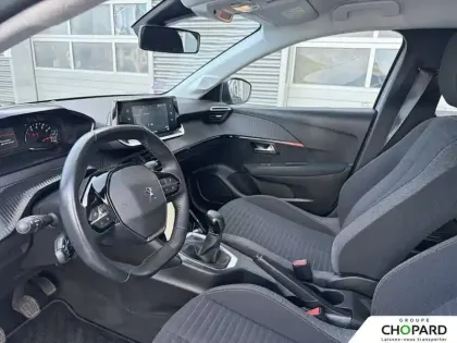 Photo 16 Peugeot 208  PureTech 75 S&S BVM5