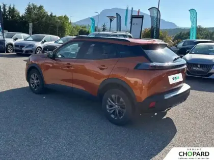 Photo 15 Peugeot 2008  PureTech 130 S&S BVM6