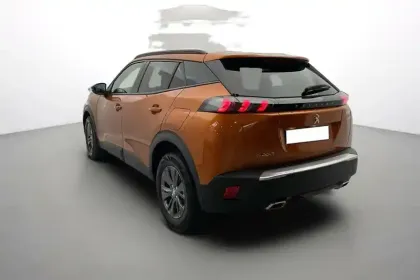 Photo 100 Peugeot 2008  PureTech 130 S&S BVM6