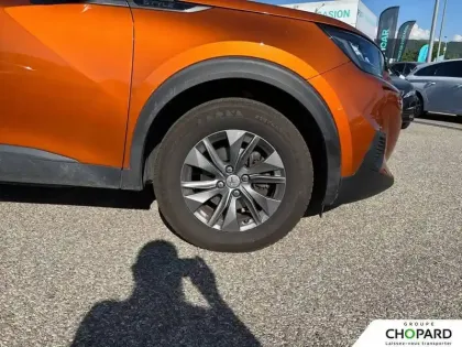 Photo 32 Peugeot 2008  PureTech 130 S&S BVM6