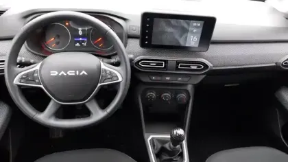 Photo 8 Dacia Sandero  SCe 65