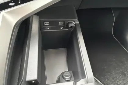 Photo 23 Peugeot 5008  Electrique 230 ch 97 kWh Grande autonomie